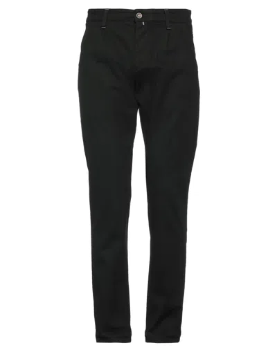 Harmont & Blaine Pants In Green
