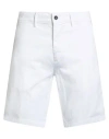 Harmont & Blaine Man Shorts & Bermuda Shorts White Size 32 Cotton, Elastane In White