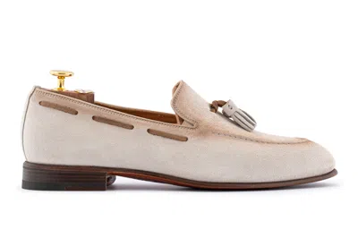 Harris Shoes 1913 Mocassino In Suede Con Pon Pon In Neutral