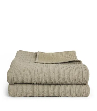 Harrods Of London Walton Super King Bedspread In Neutral
