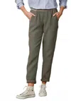 Hartford Philemon Woven Pant In Army Green In Green