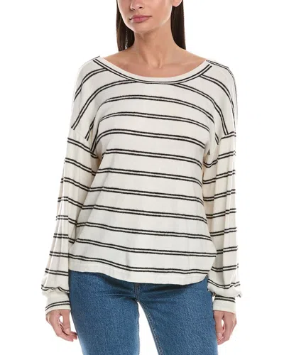 Hashttag Twisted Back Top In White