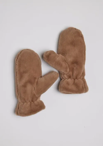 Hat Attack Faux Fur Mitten In Brown