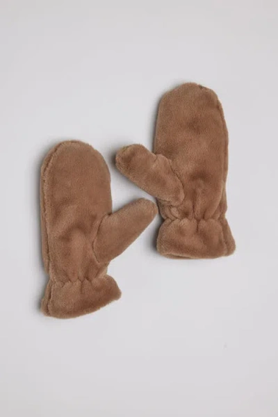 Hat Attack Faux Fur Mitten In Taupe