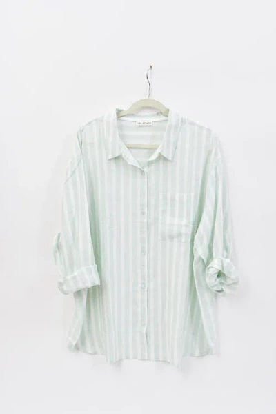 Hat Attack Printed Beach Shirt In Burgundy