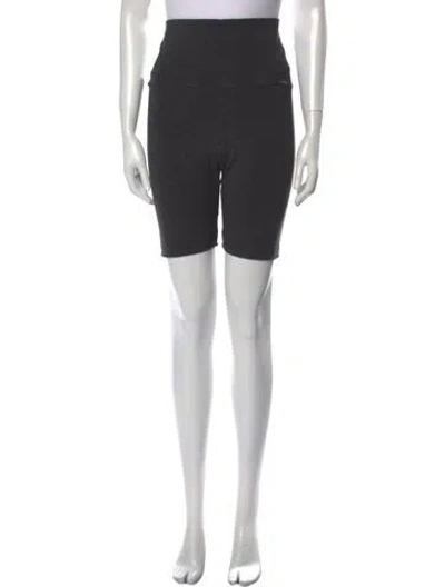 Pre-owned Hatch Knee-length Shorts In Gray