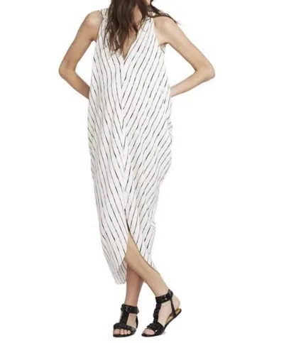 Hatch Maternity The Amira Caftan Dress In Ivory/black In White