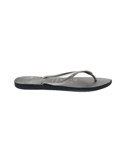 Pre-owned Havaianas Flip Flops In Gray