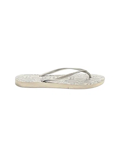 Pre-owned Havaianas Flip Flops In Ivory