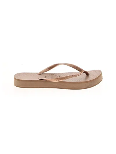 Pre-owned Havaianas Flip Flops In Tan