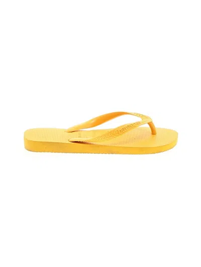 Pre-owned Havaianas Flip Flops In Yellow