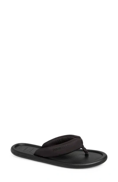 Havaianas Maxi Puffed Flip Flop In Black