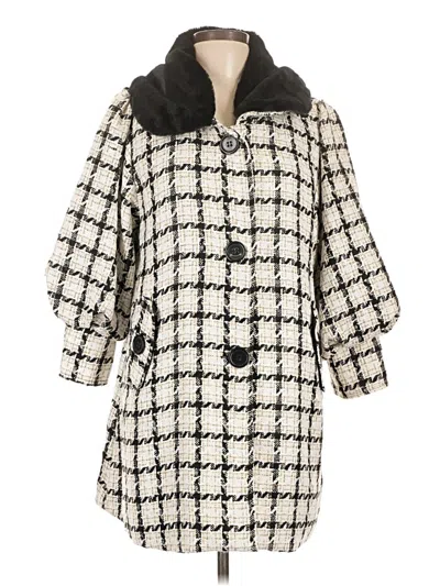 Pre-owned Hazel Coat In White