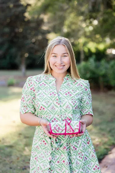 Heart Of Grace Women's Jewelry Roll Bag In Chateau Rose In Multi