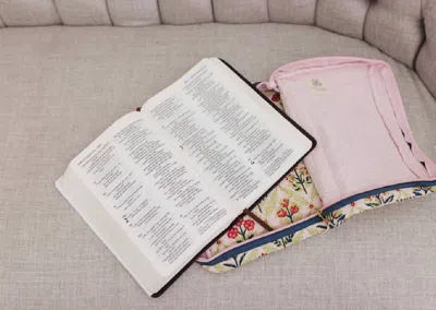 Heart Of Grace Women's Quilted Bible Cover Bag In Meadow Luxe In Multi