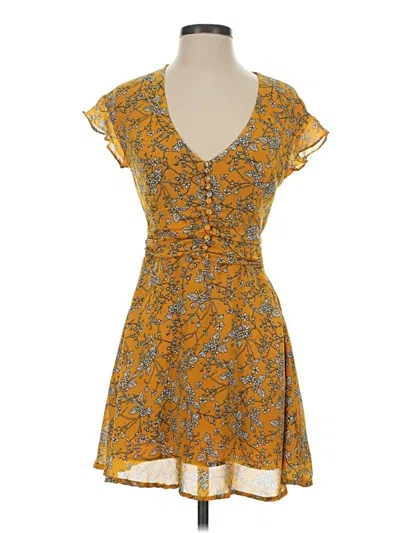 Pre-owned Heartloom Casual Dress In Yellow