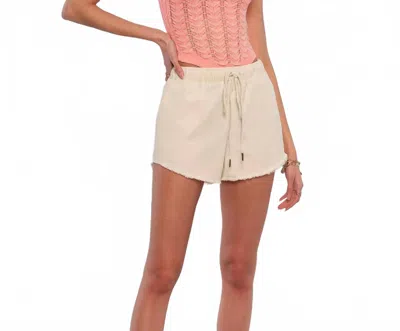 Heartloom Emily Short In Ecru In Neutral