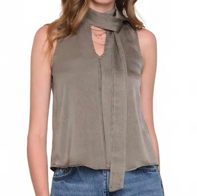 Heartloom Joey Sleeveless Top In Mineral In Multi