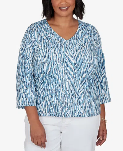 Hearts Of Palm Heart Of Plam Plus Size Animal Print V-neck Cotton-blend Blouse In Blue