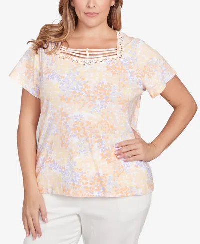 Hearts Of Palm Plus Size Short Sleeve Strappy Top In Light Peach Multi