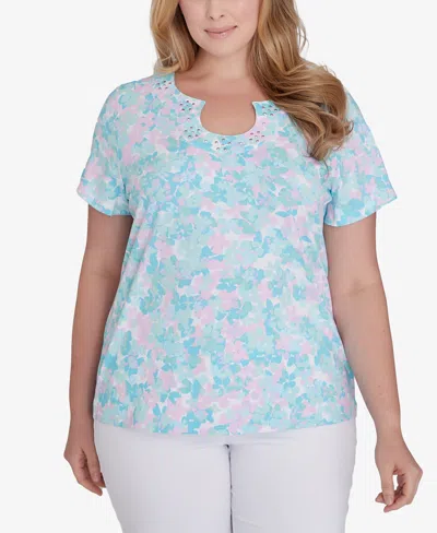 Hearts Of Palm Plus Size Spring Into Action Short Sleeve Top In Blue