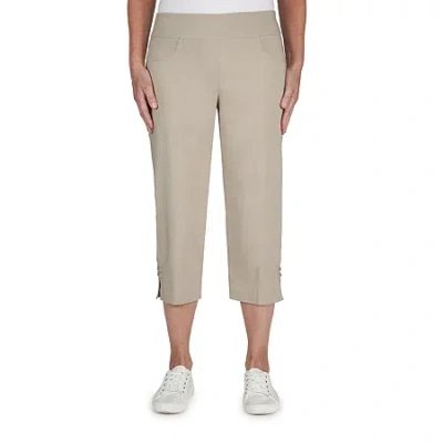 Hearts Of Palm Womens Petite Straight Mid Rise Capri Pant In Neutral