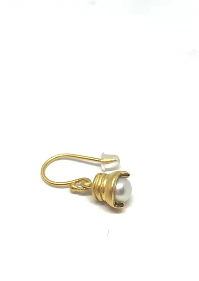 Heather Benjamin Jewelry Small Pearl Drop Single Earring In Gold In Silver
