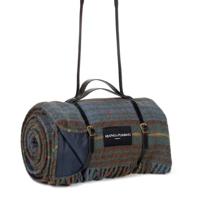 Heating & Plumbing London Pure New Wool Waterproof Picnic Blanket Classic Hunting Lodge In Blue