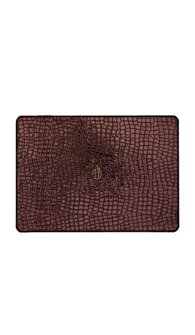 Heaven Mayhem Air 15 노트북 케이스 In Burgundy