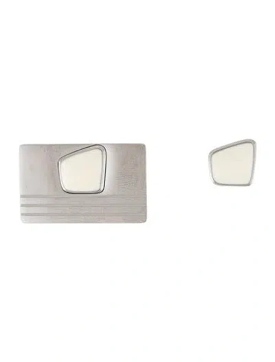 Pre-owned Heaven Mayhem Enamel Côte Stud Earrings In White