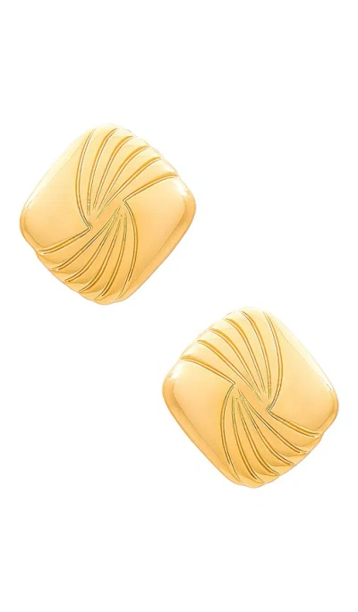 Heaven Mayhem Tabi Earrings In Metallic Gold