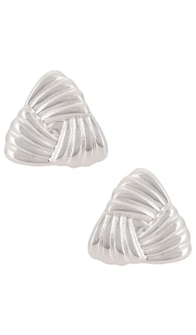 Heaven Mayhem Tri Earrings In 银色