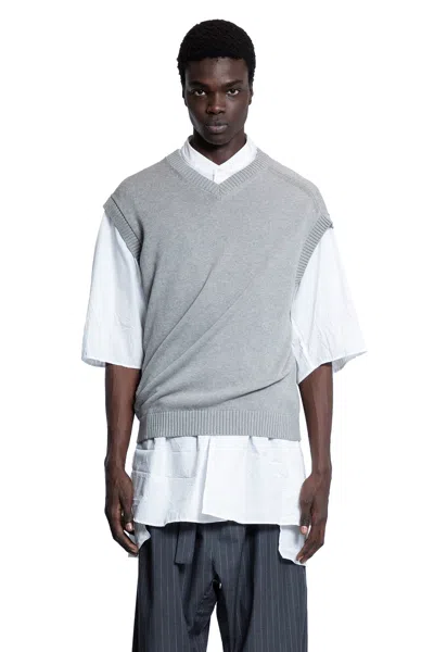 Hed Mayner Man Grey Vests