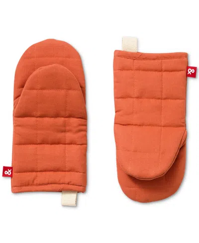 Hedley & Bennett Quilted Solid-color Oven Mitts, Set Of 2 In Red