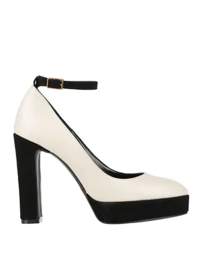 Hegon Woman Pumps Ivory Size 8 Leather In White