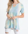 Heimish Usa Tie Dye Keyhole Top - Plus In Blue/yellow In Multi