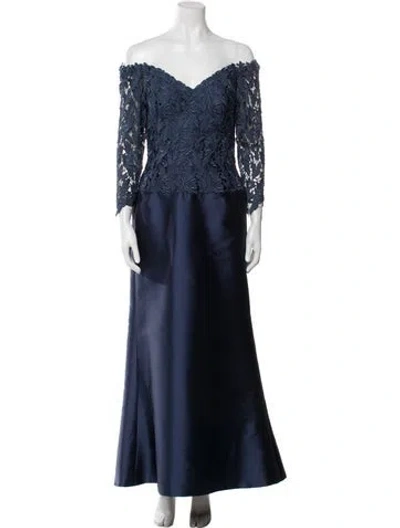 Pre-owned Helen Morley Off-the-shoulder Long Dress In Blue