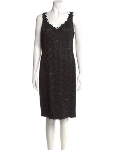 Pre-owned Helen Morley V-neck Knee-length Dress In Black