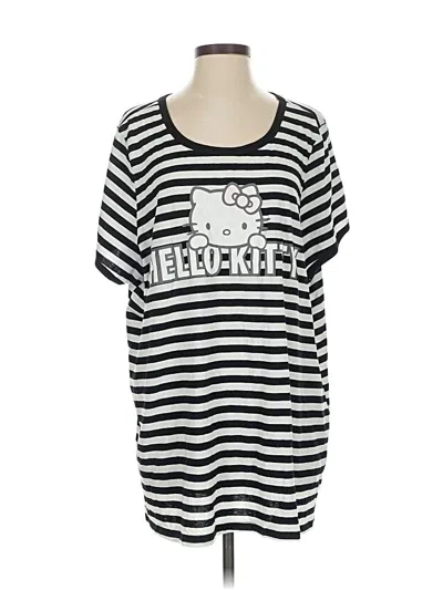 Pre-owned Hello Kitty Short Sleeve T-shirt In Black