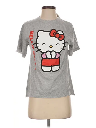Pre-owned Hello Kitty Short Sleeve T-shirt In Gray