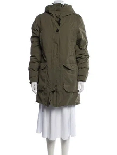 Pre-owned Helly Hansen Down Parka In Green