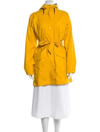 Pre-owned Helly Hansen Faux Fur Coat In Yellow