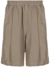 Helmut Lang Pintucked Elasticated Bermuda Shorts In Grün
