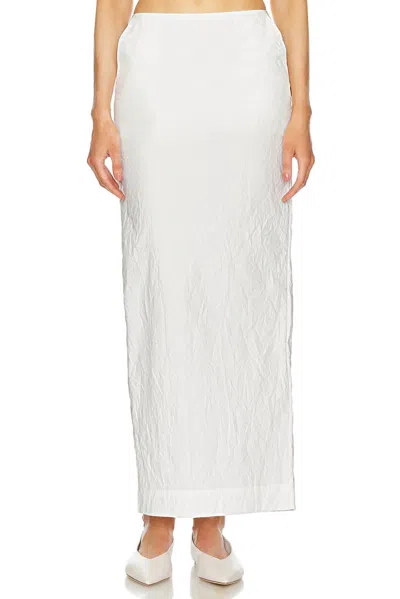 Helsa Crinkle Maxi Skirt In White In Multi