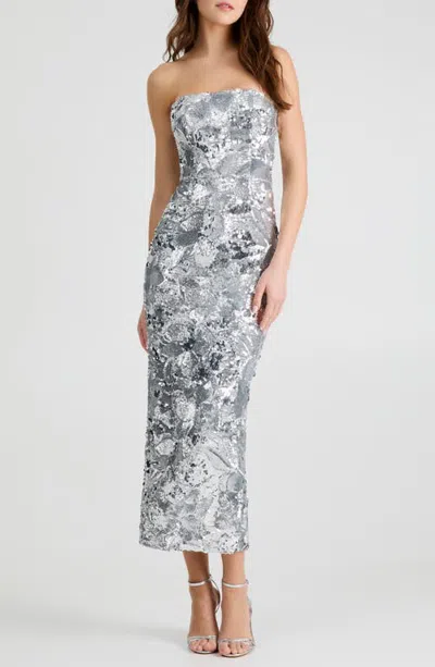 Helsi Leslie Pattern Sequin Strapless Gown In Platinum