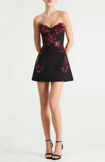 Helsi Simone Floral Appliqué Strapless Cocktail Dress In Black/merlot