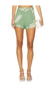 Hemant & Nandita Applique Shorts With Buckle Belt In 그린