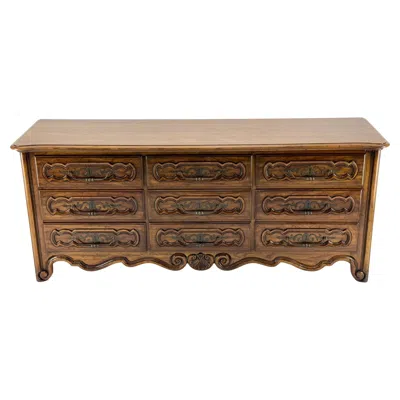 Pre-owned Henredon Carved Chestnut Drawer Fronts Large Heavy Brass Drop Pulls Dresser Mint In Brown