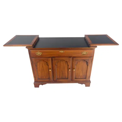 Pre-owned Henredon Flip Top Banded One Drawer Raised Panel Cherry 3 Door Liquor Cabinet Server Mint In Brown