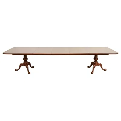 Pre-owned Henredon Georgian Carved Solid Cherry Wood Pedestal Extension Dining Table In Brown